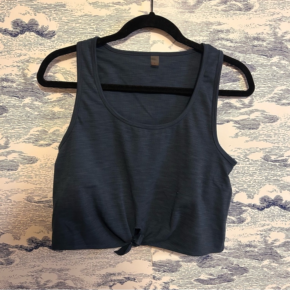 Beyond Yoga • Knotted Scoop Neck Tank Top - Picture 3 of 7